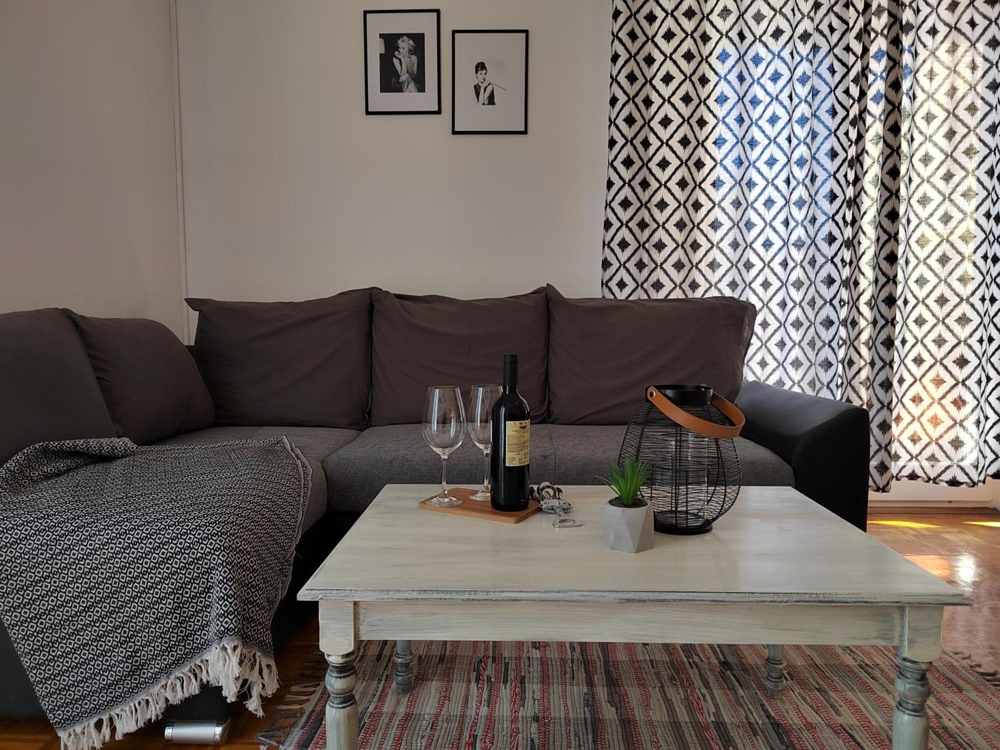 Rustic Istria Apartment พูลา ภายนอก รูปภาพ