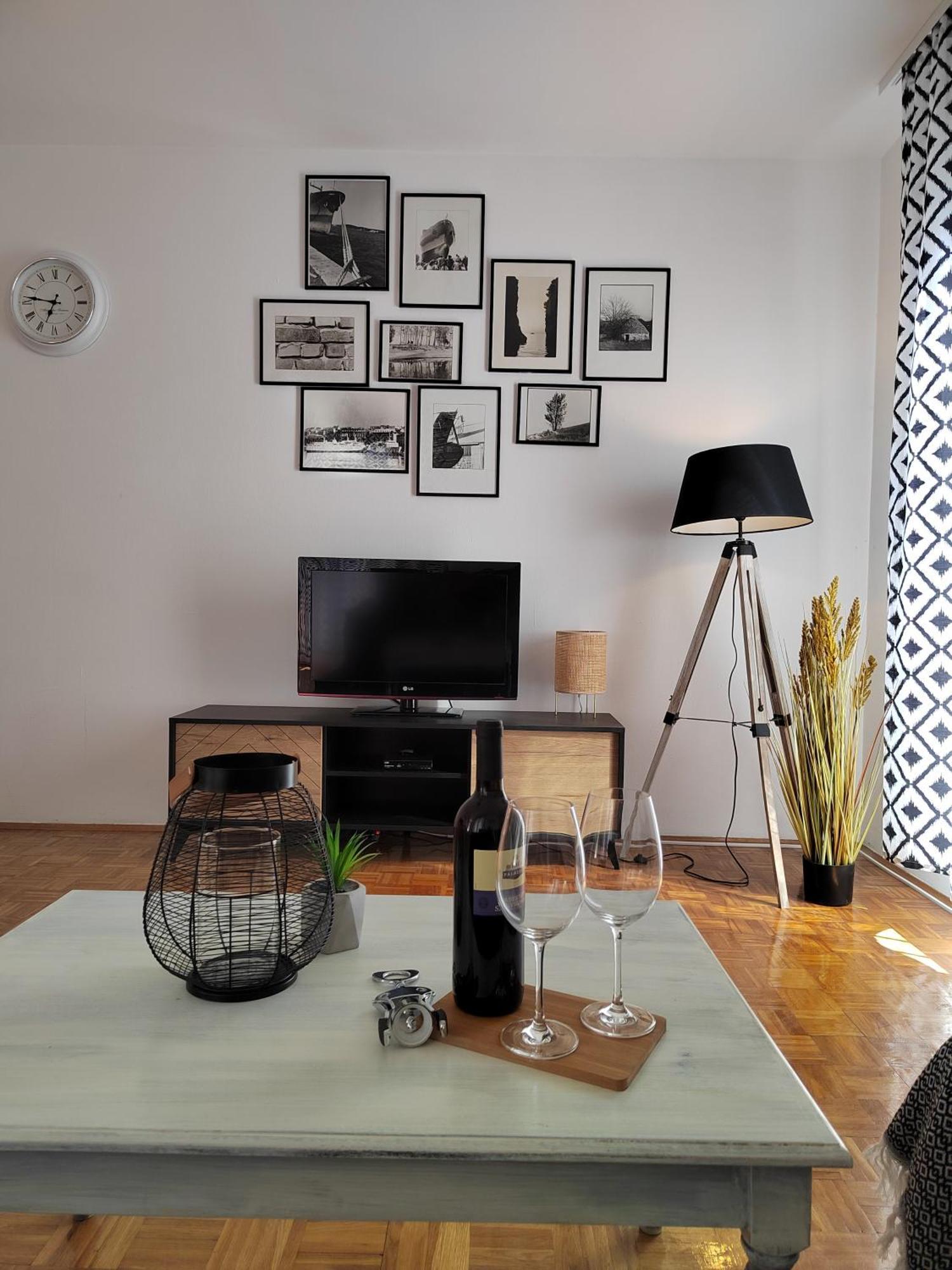 Rustic Istria Apartment พูลา ภายนอก รูปภาพ