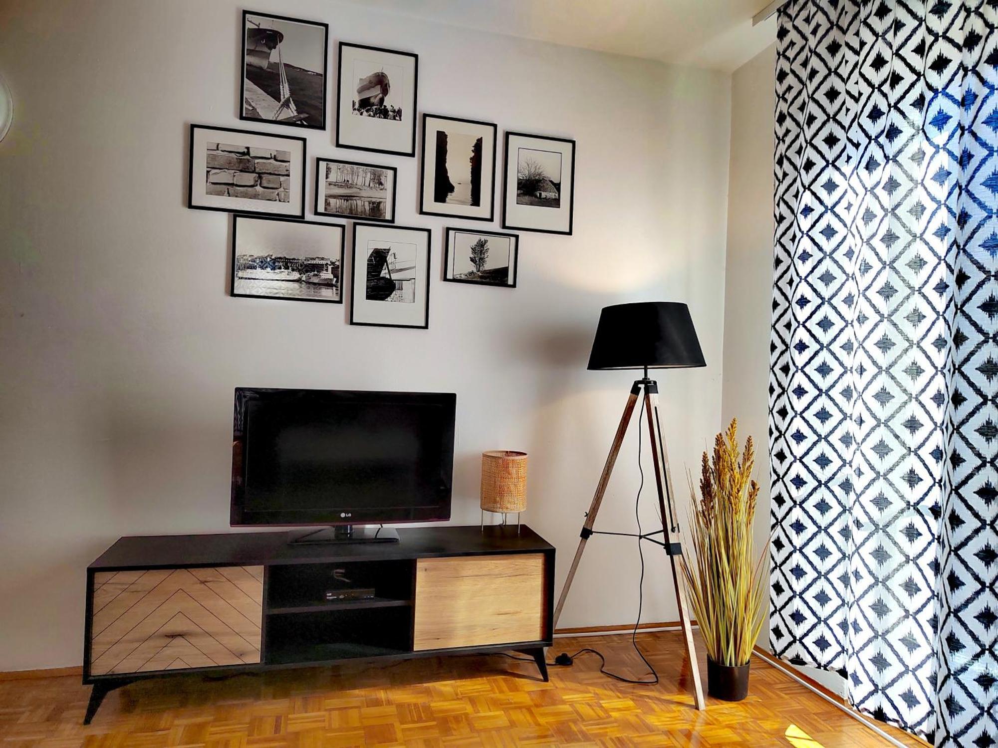 Rustic Istria Apartment พูลา ภายนอก รูปภาพ